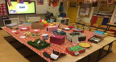 6B viert Sinterklaas met surprises